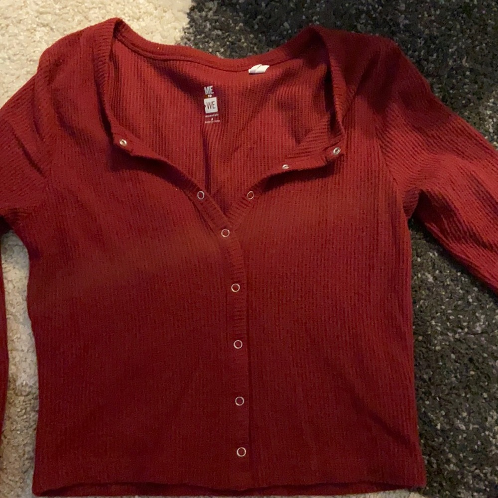 Me to We size S cropped top long sleeve can fit XS